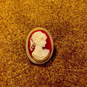 Ladies, vintage, beautiful, estate sale, cameo pin